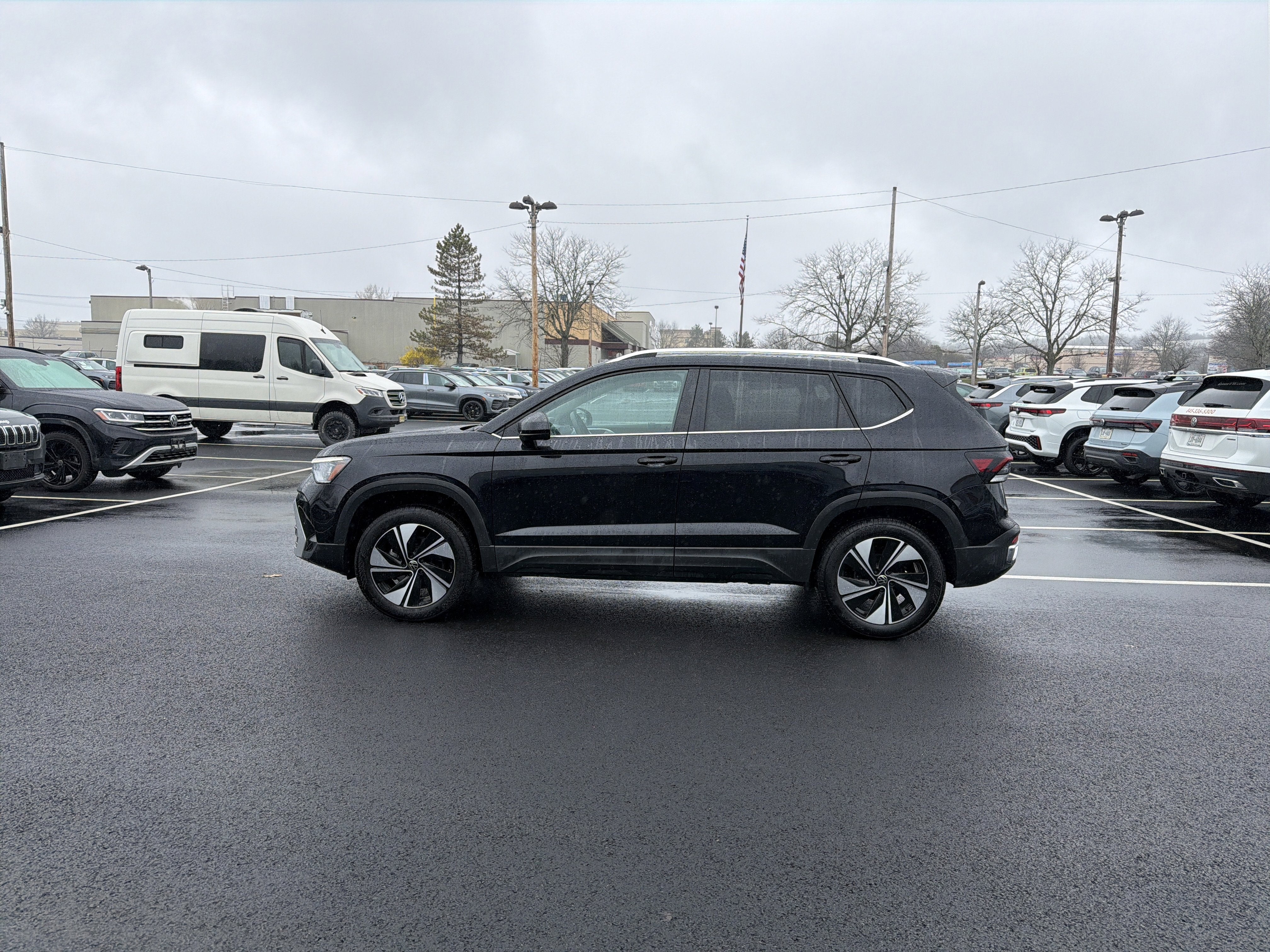 2025 Volkswagen Taos 1.5T SE