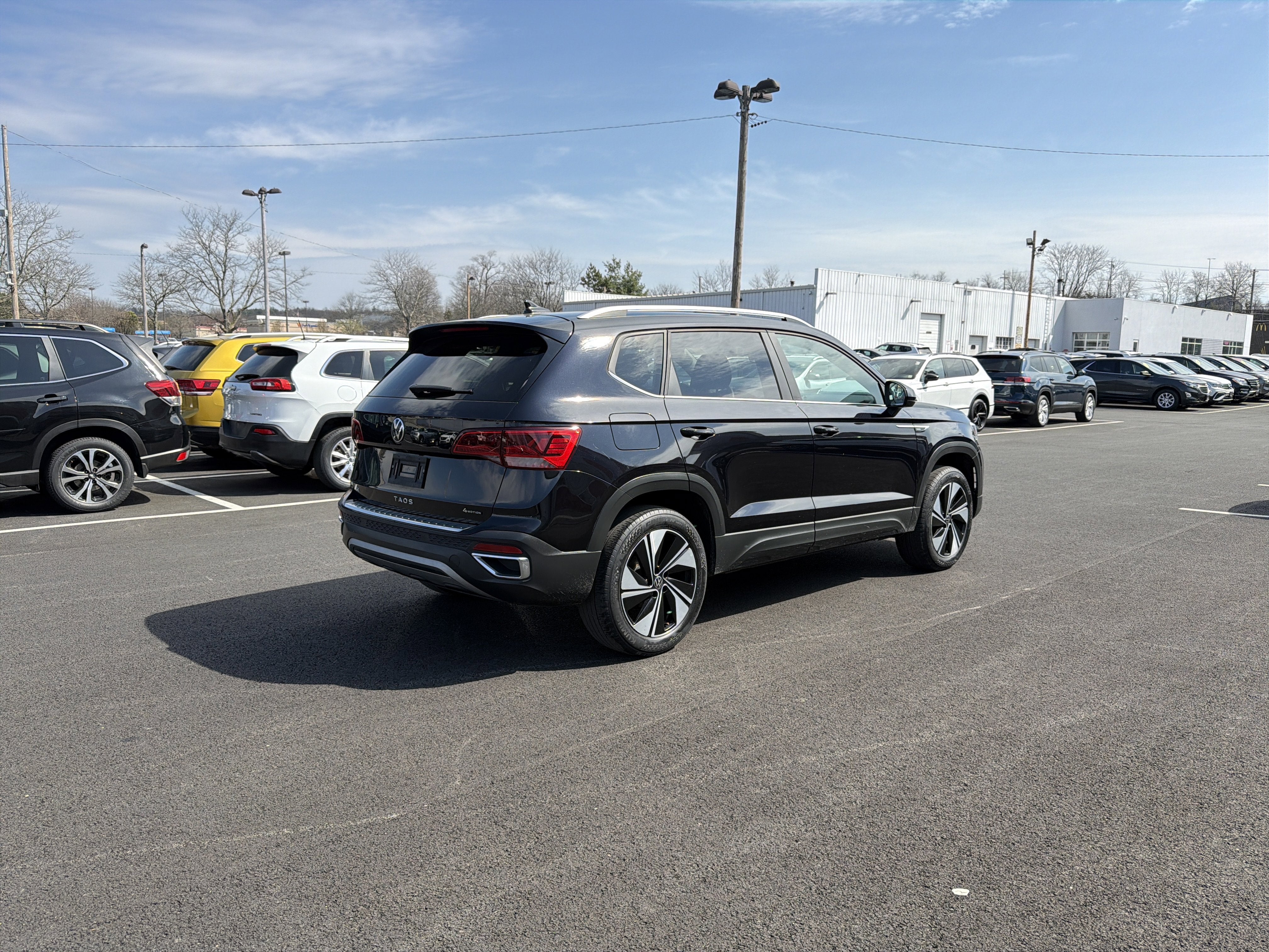 2023 Volkswagen Taos 1.5T SE