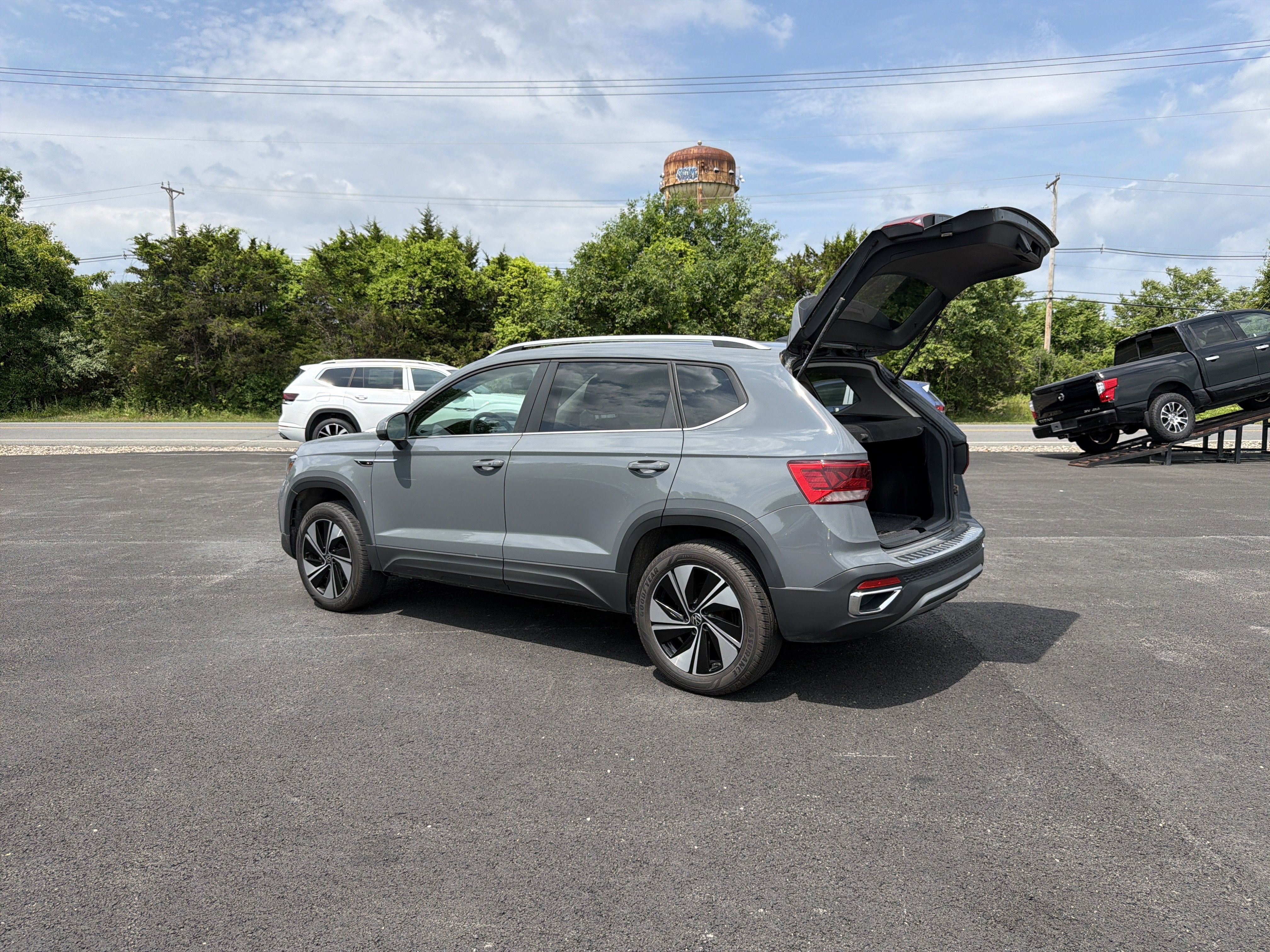 2023 Volkswagen Taos 1.5T SE