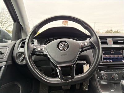 2018 Volkswagen Golf SportWagen S 4Motion