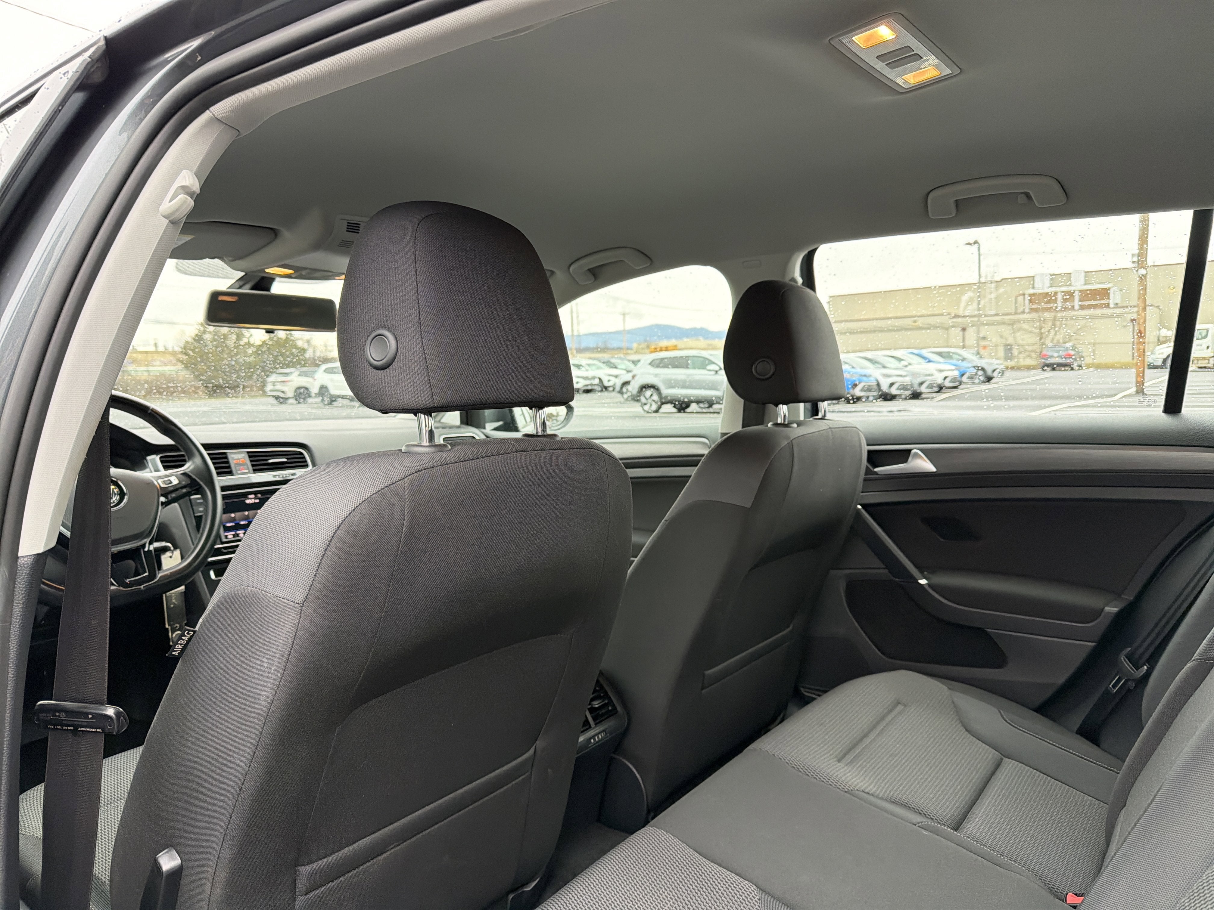 2018 Volkswagen Golf SportWagen S 4Motion