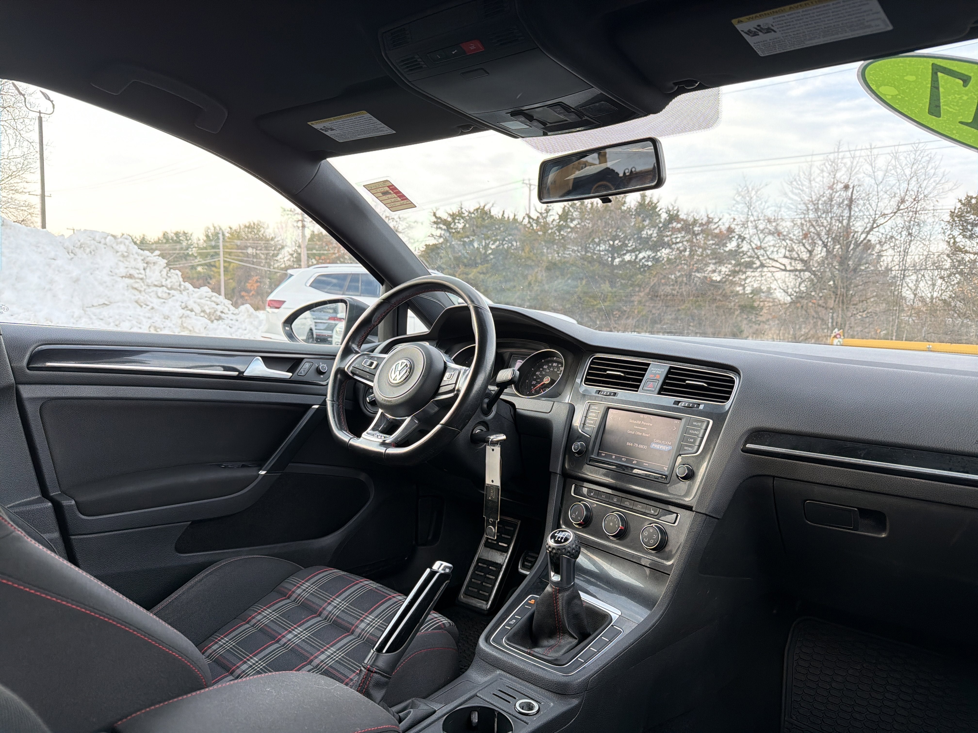 2017 Volkswagen Golf GTI S