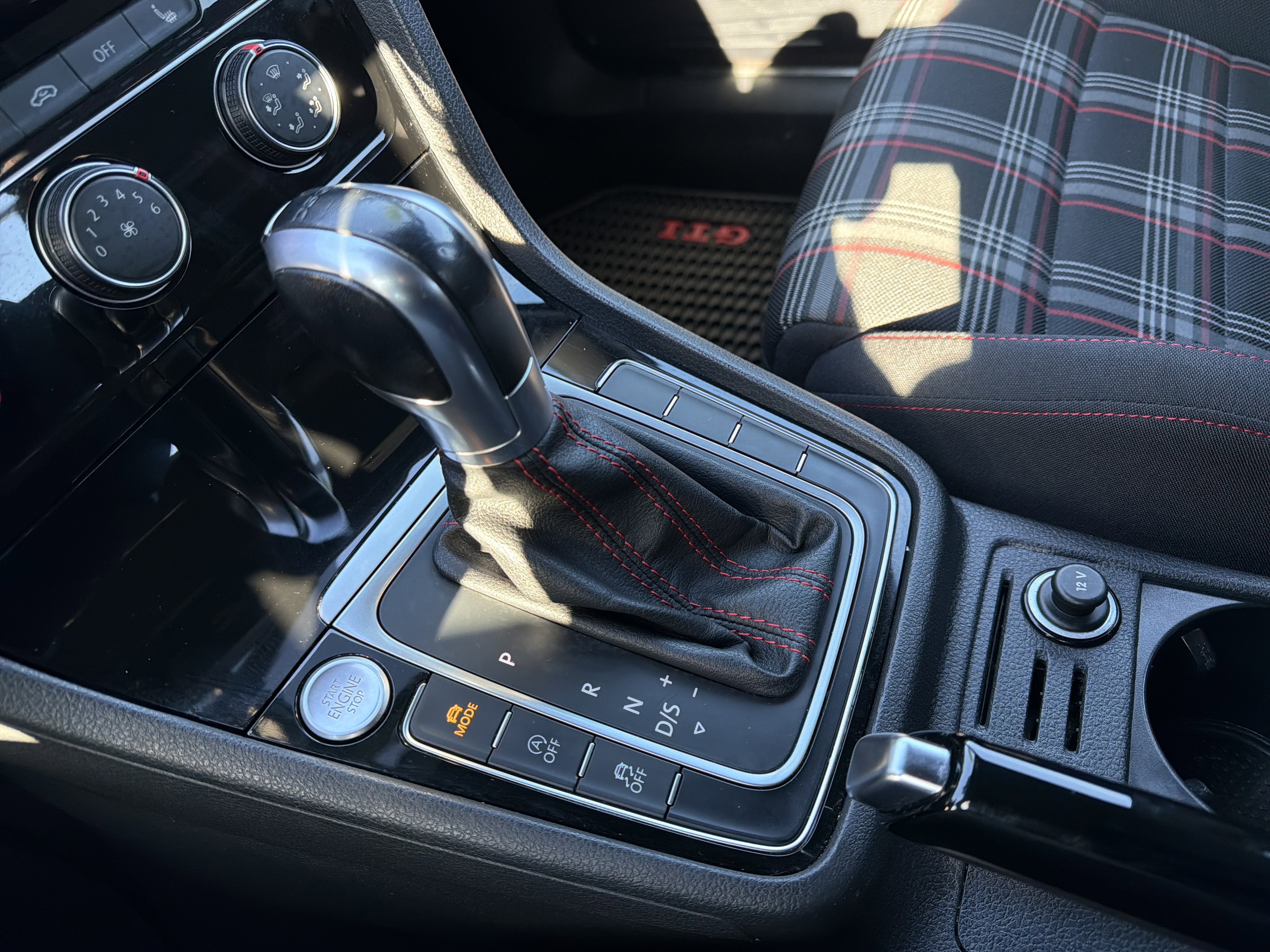 2019 Volkswagen Golf GTI 2.0T Rabbit Edition