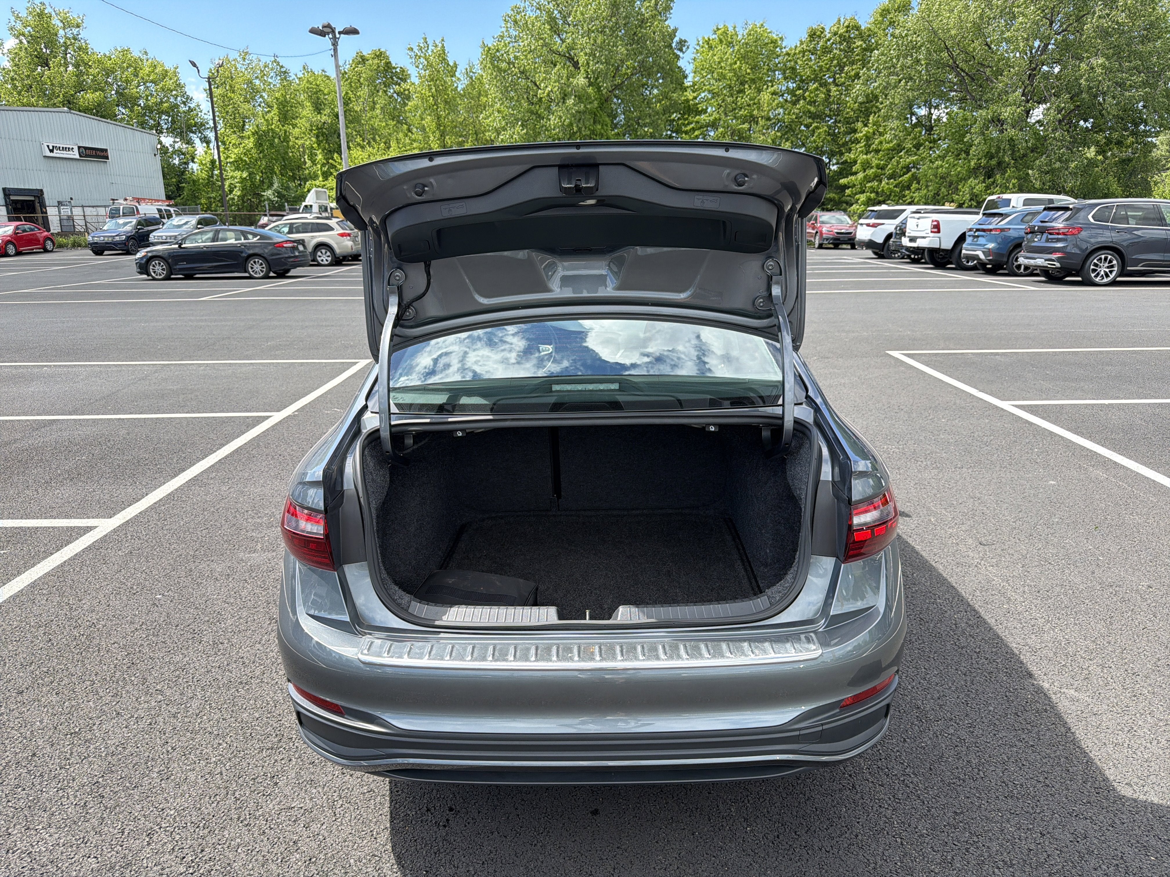 2023 Volkswagen Jetta 1.5T SE