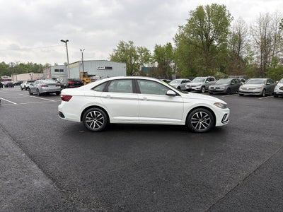2025 Volkswagen Jetta 1.5T SE