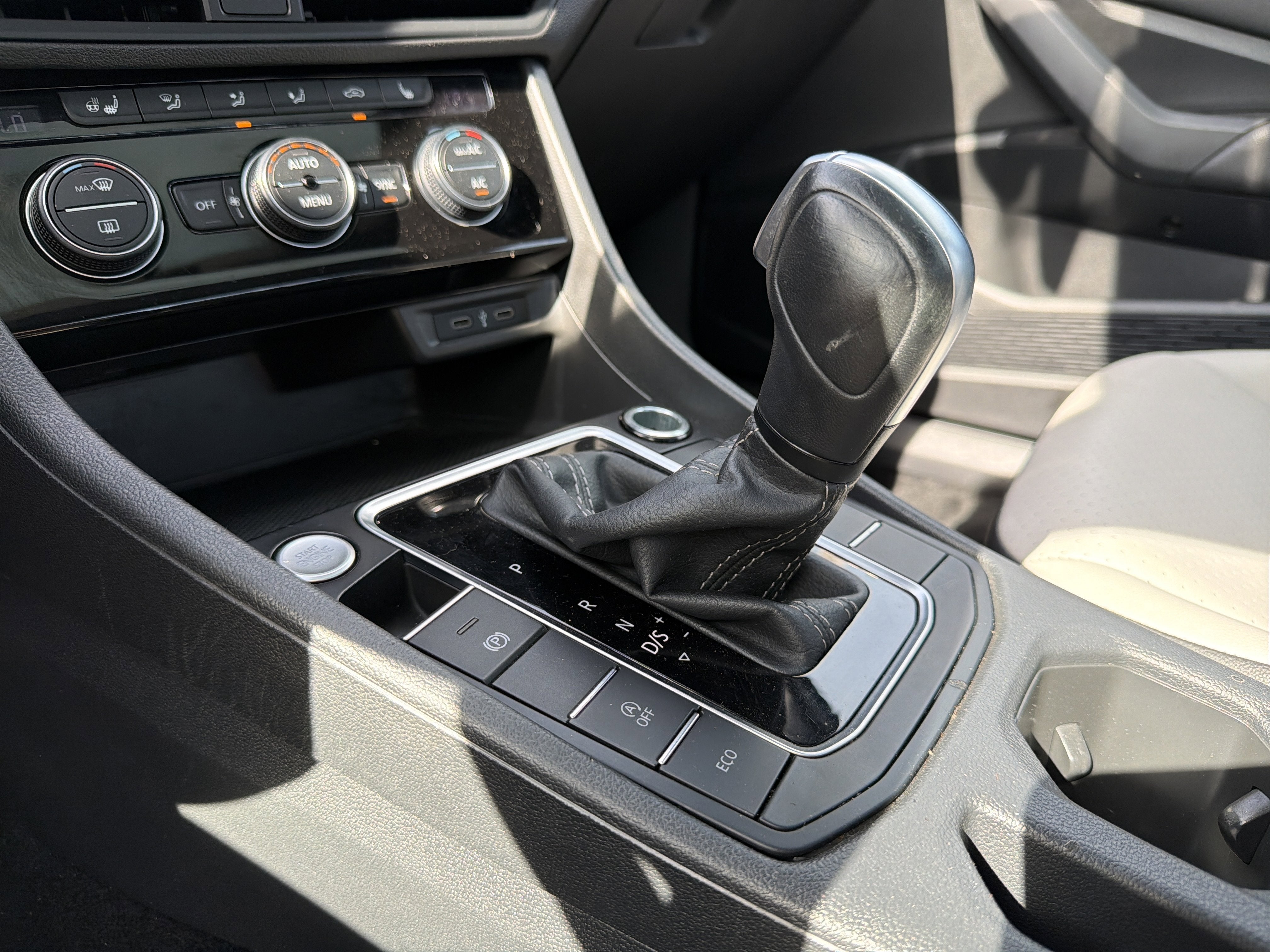 2021 Volkswagen Jetta R-Line