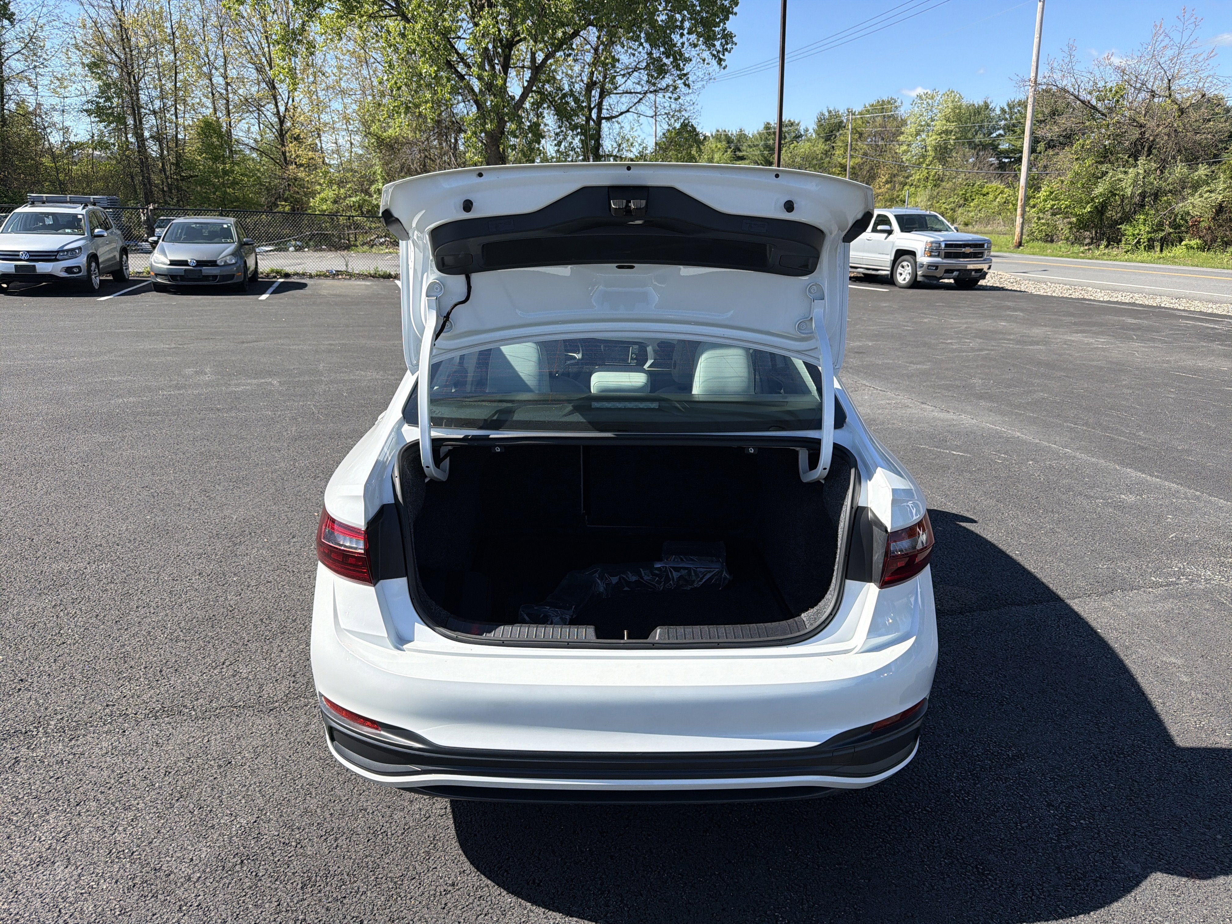 2023 Volkswagen Jetta 1.5T SE