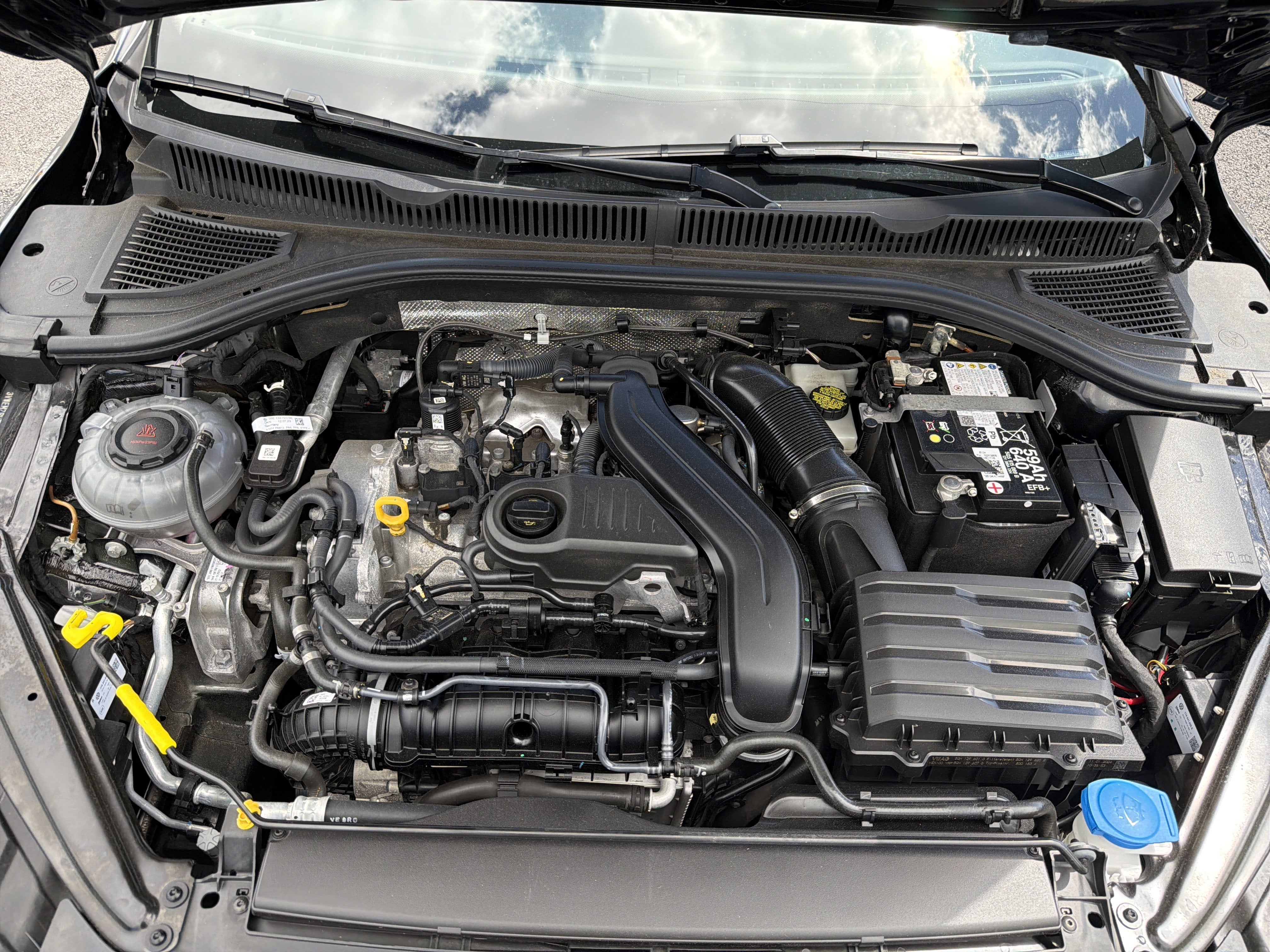 2024 Volkswagen Jetta SE - Photo 10