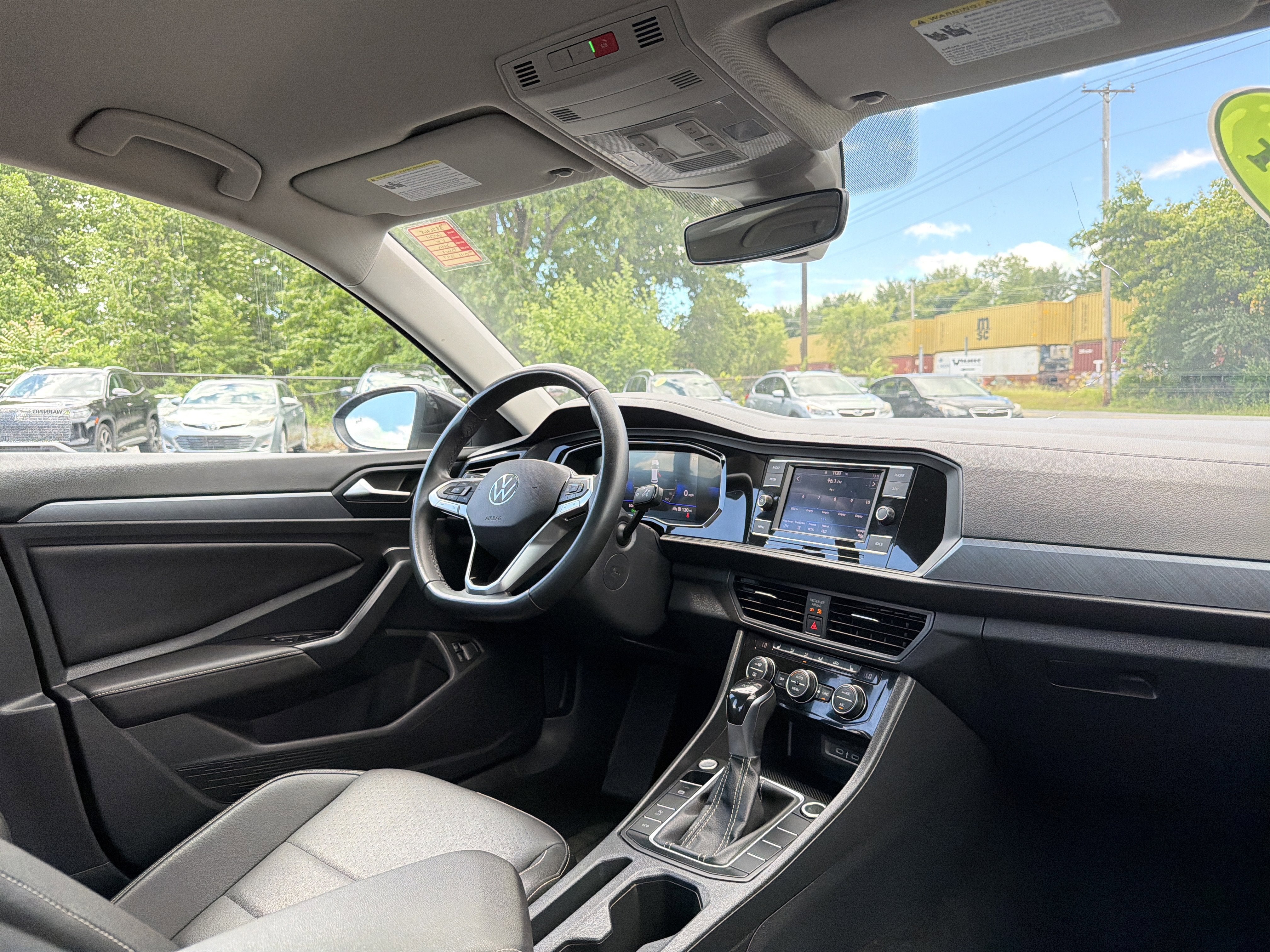 2024 Volkswagen Jetta SE - Photo 16