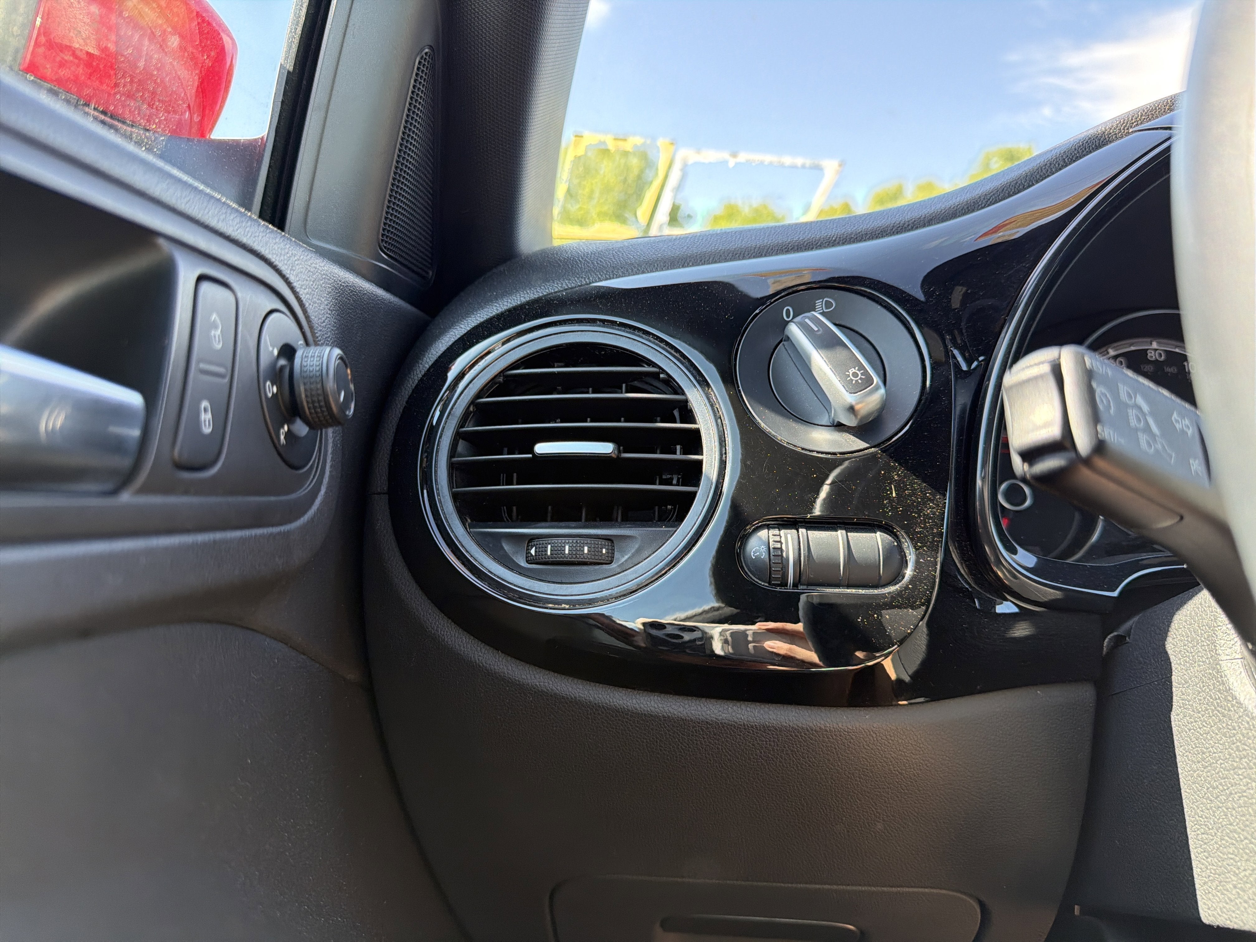 2019 Volkswagen Beetle 2.0T S
