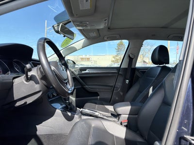 2017 Volkswagen Golf Alltrack TSI SE 4Motion