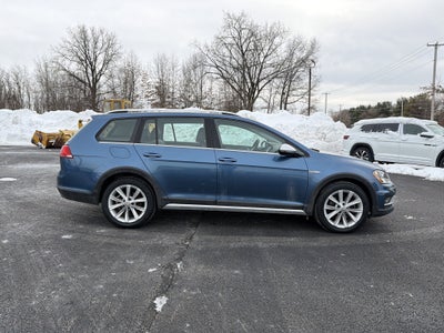 2017 Volkswagen Golf Alltrack TSI S 4Motion