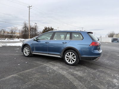 2017 Volkswagen Golf Alltrack TSI S 4Motion