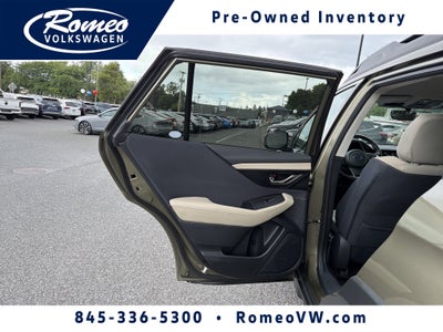 2025 Subaru Outback Premium