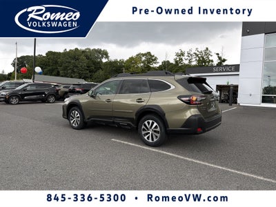 2025 Subaru Outback Premium