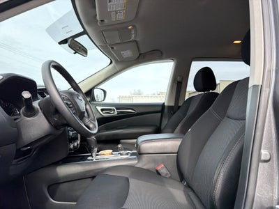 2019 Nissan Pathfinder S