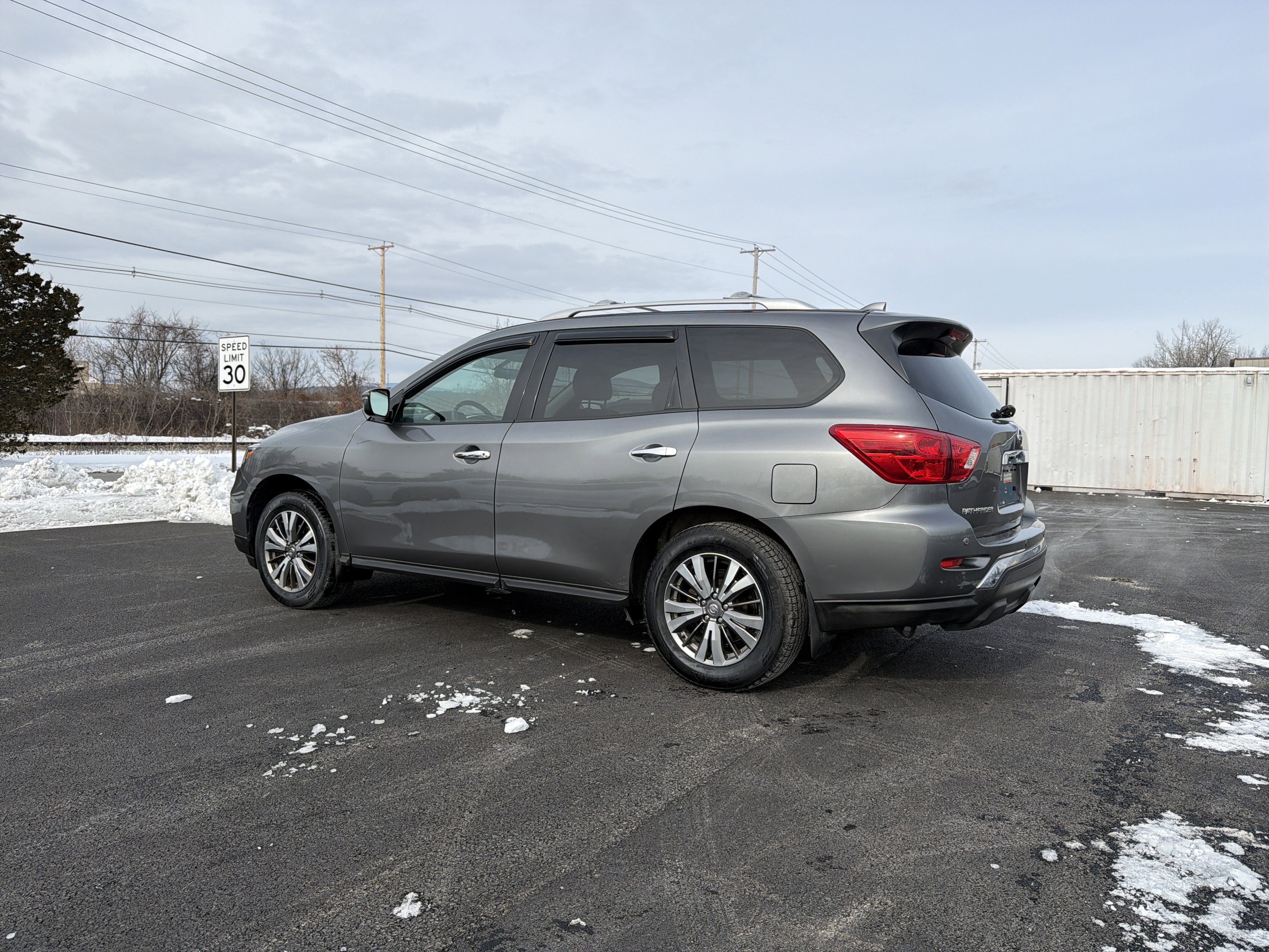 2019 Nissan Pathfinder S