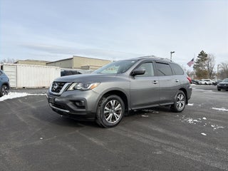 2019 Nissan Pathfinder S