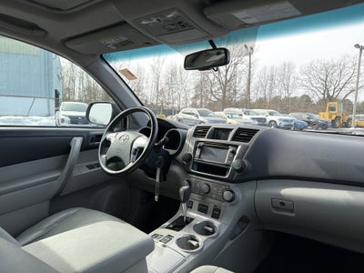 2013 Toyota Highlander Base Plus V6