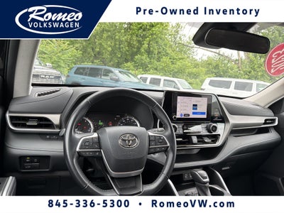 2023 Toyota Highlander LE
