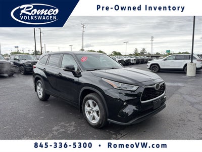 2023 Toyota Highlander LE