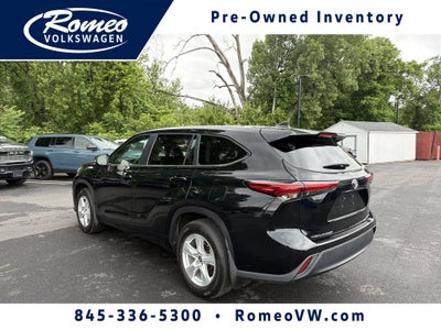 2023 Toyota Highlander LE