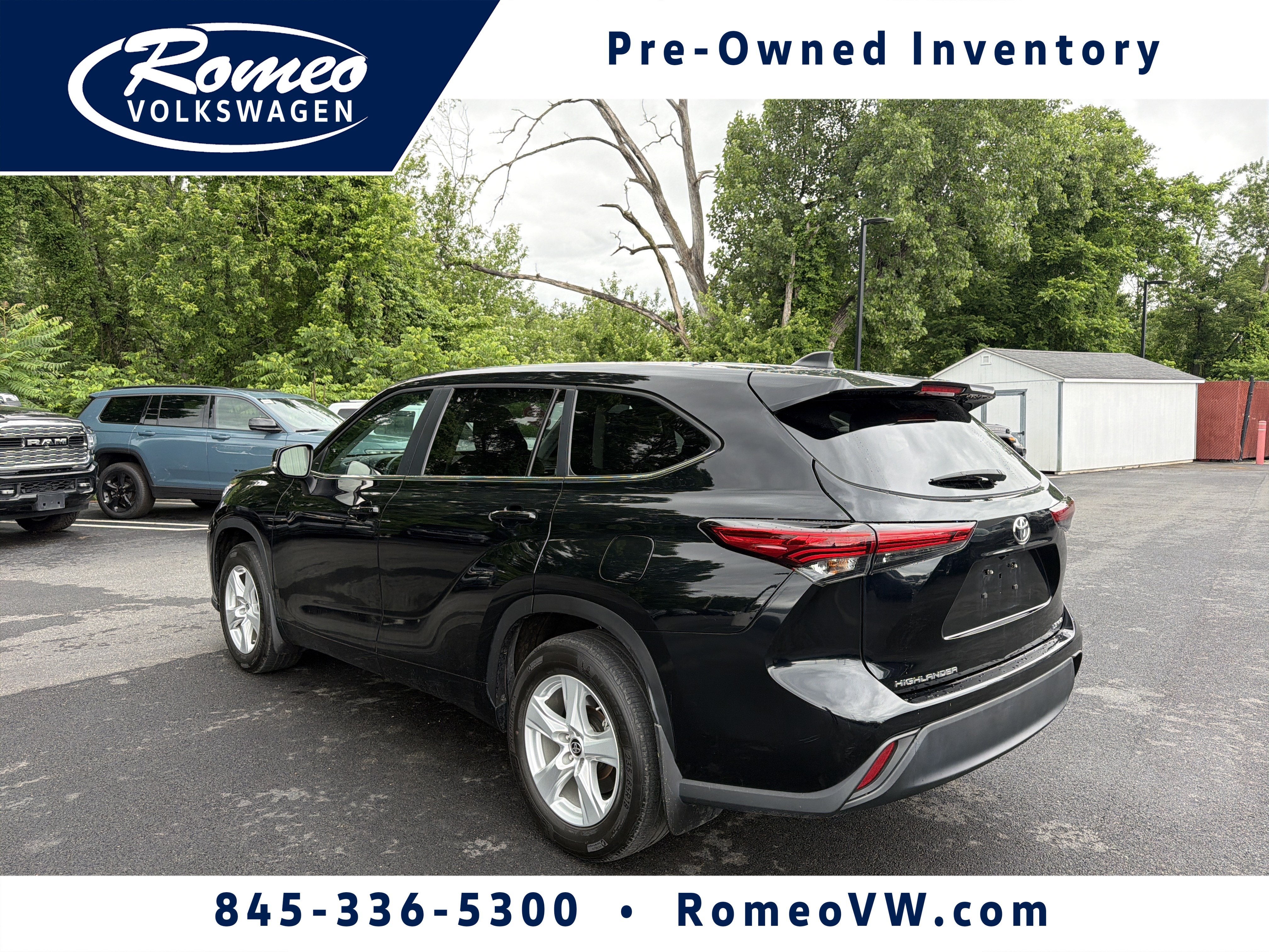 2023 Toyota Highlander LE