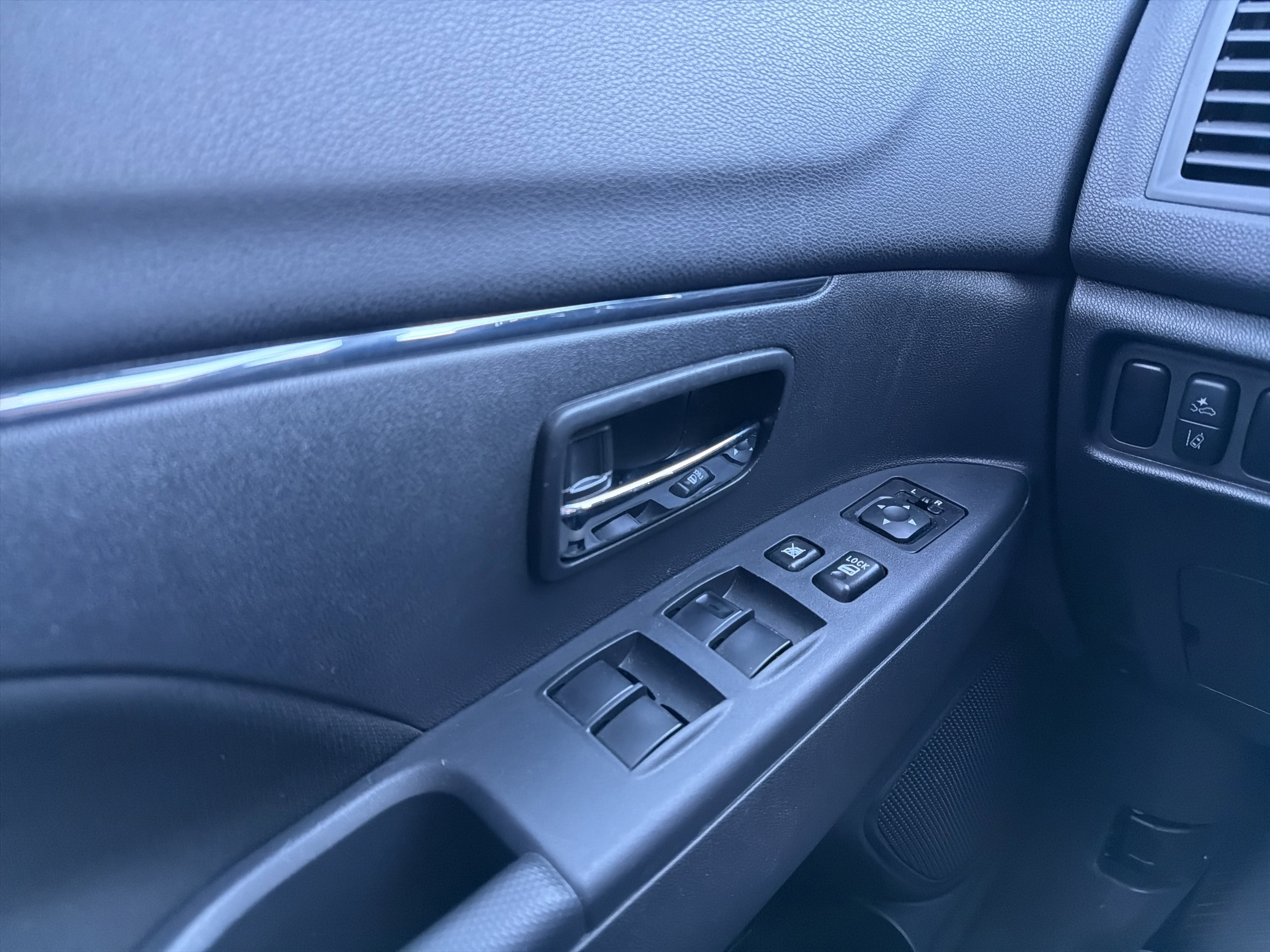 2024 Mitsubishi Outlander Sport 2.0 ES