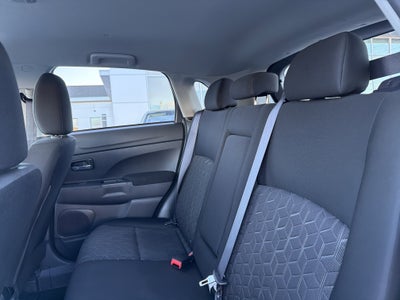 2024 Mitsubishi Outlander Sport 2.0 ES