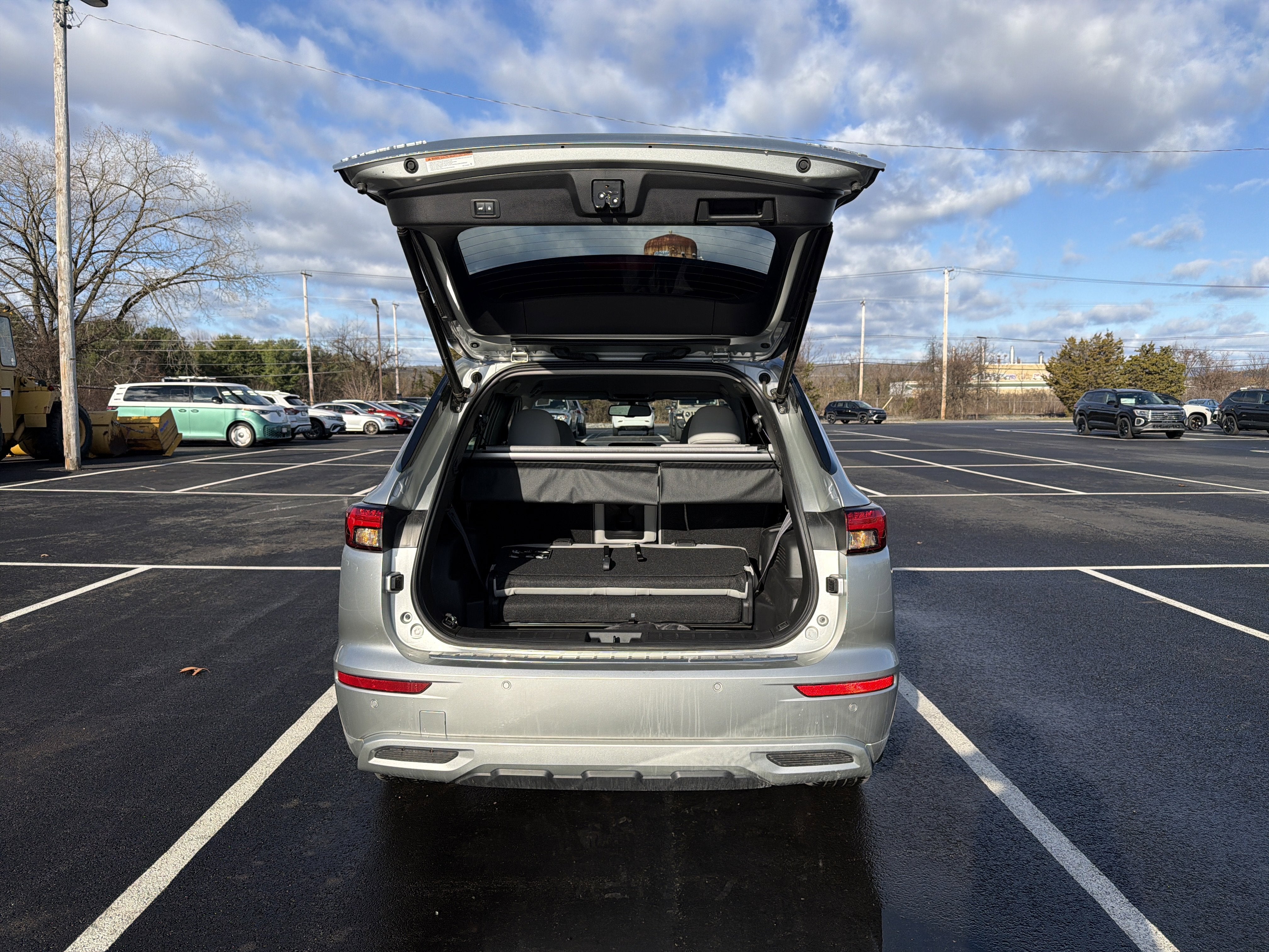 2023 Mitsubishi Outlander PHEV Base