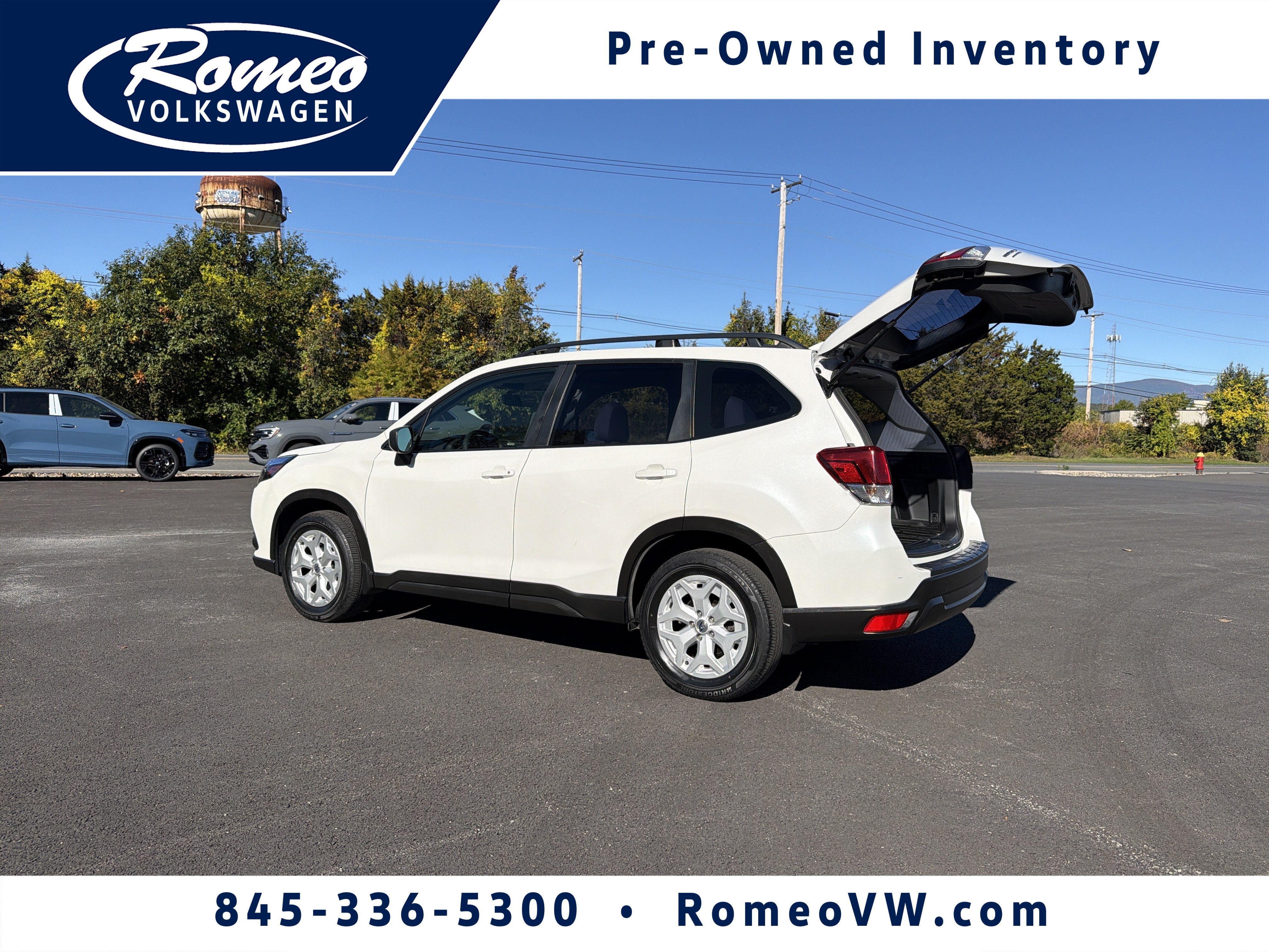 2023 Subaru Forester Base