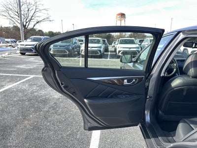 2018 INFINITI Q50 2.0t LUXE