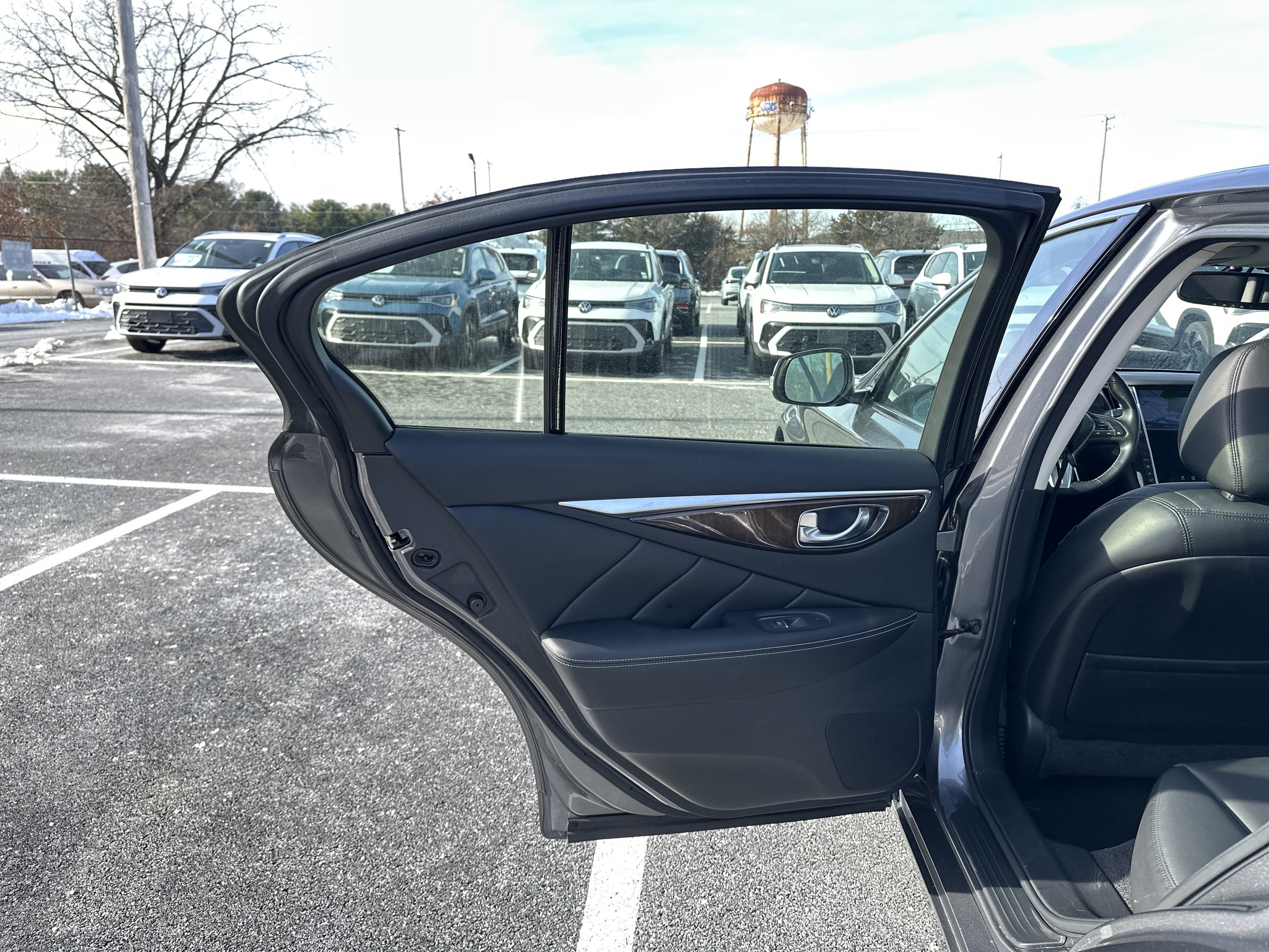 2018 INFINITI Q50 2.0t LUXE