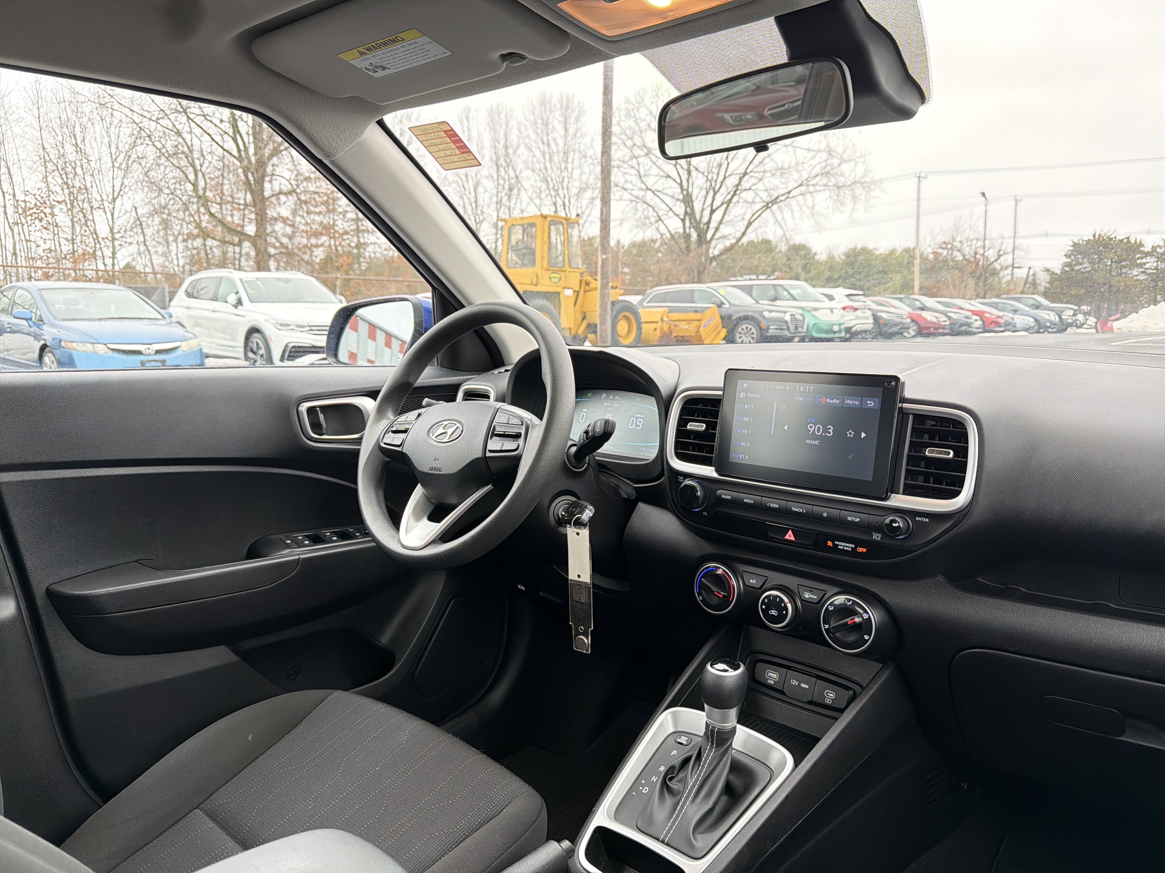 2023 Hyundai Venue SE