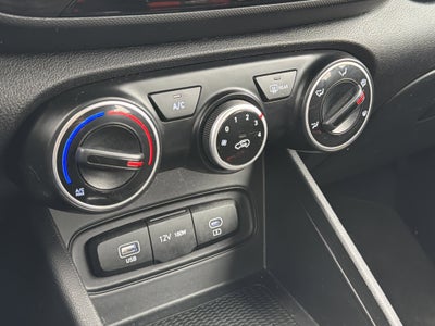 2023 Hyundai Venue SE