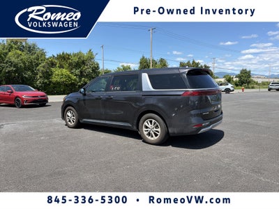 2024 Kia Carnival LX