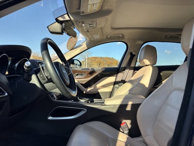 2020 Jaguar F-PACE 25t Prestige