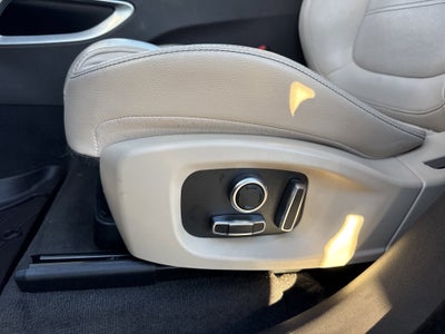 2020 Jaguar F-PACE 25t Prestige