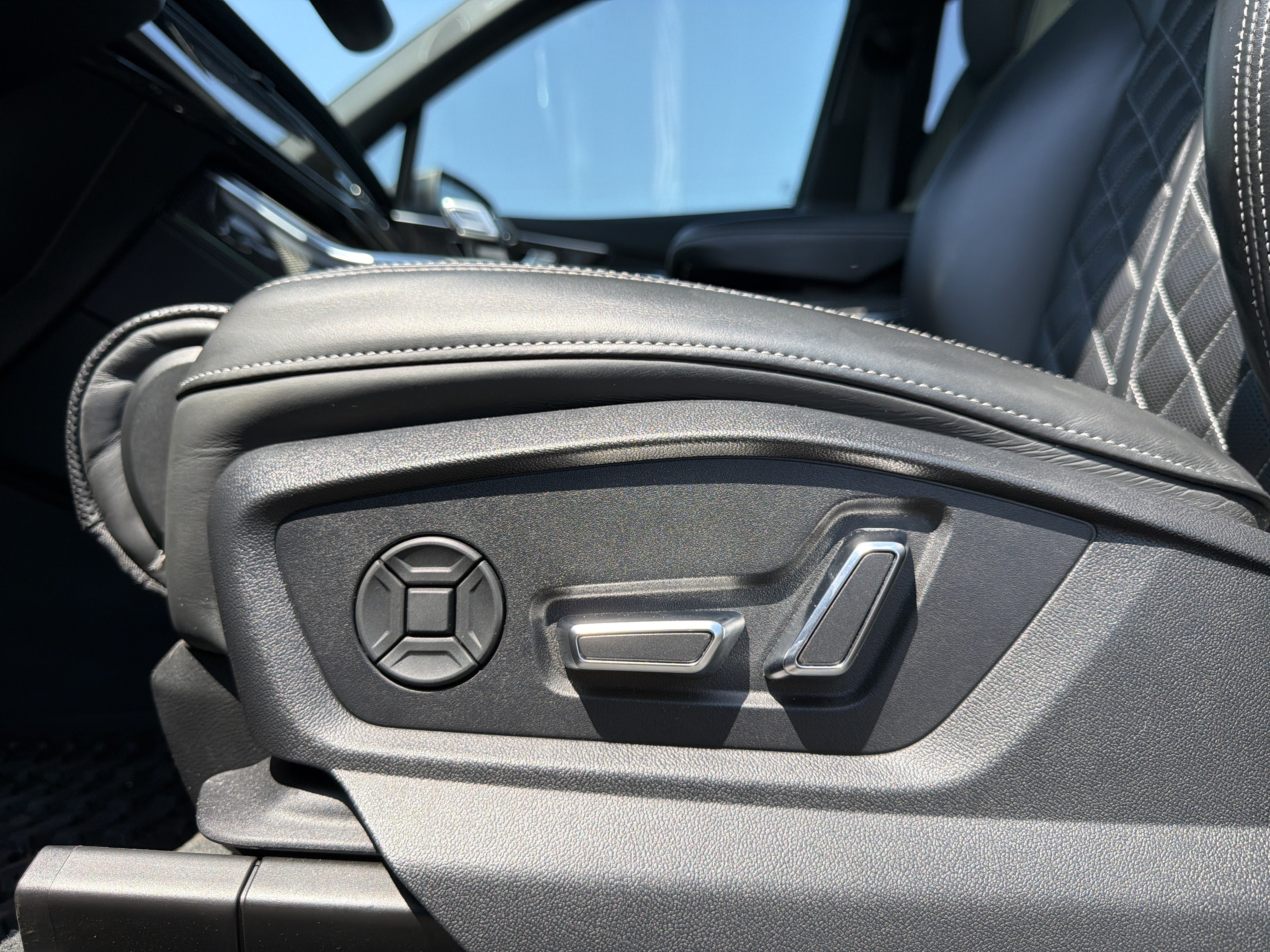 2024 Audi SQ7 Premium Plus quattro