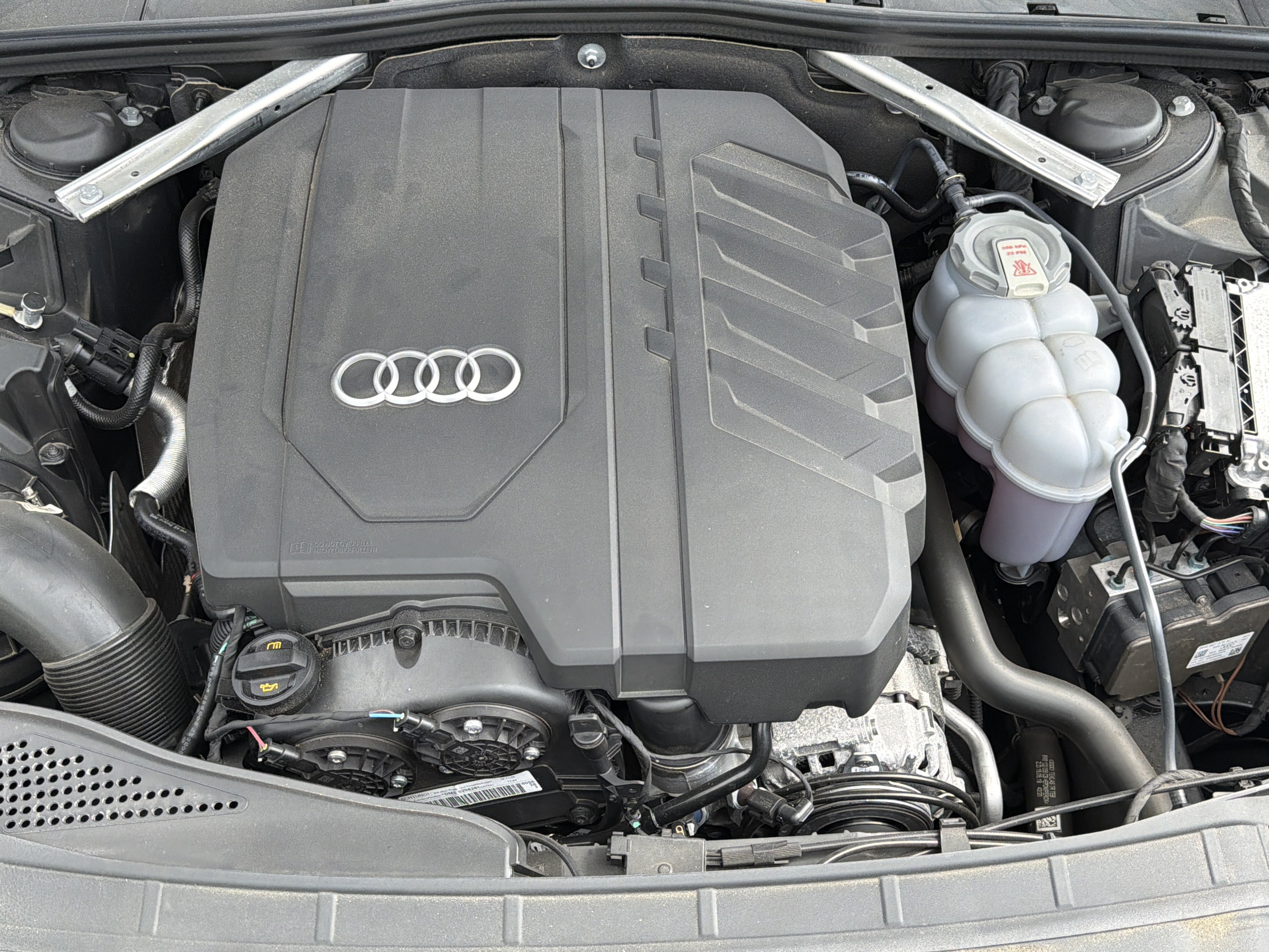 2021 Audi A4 40 Premium Plus quattro