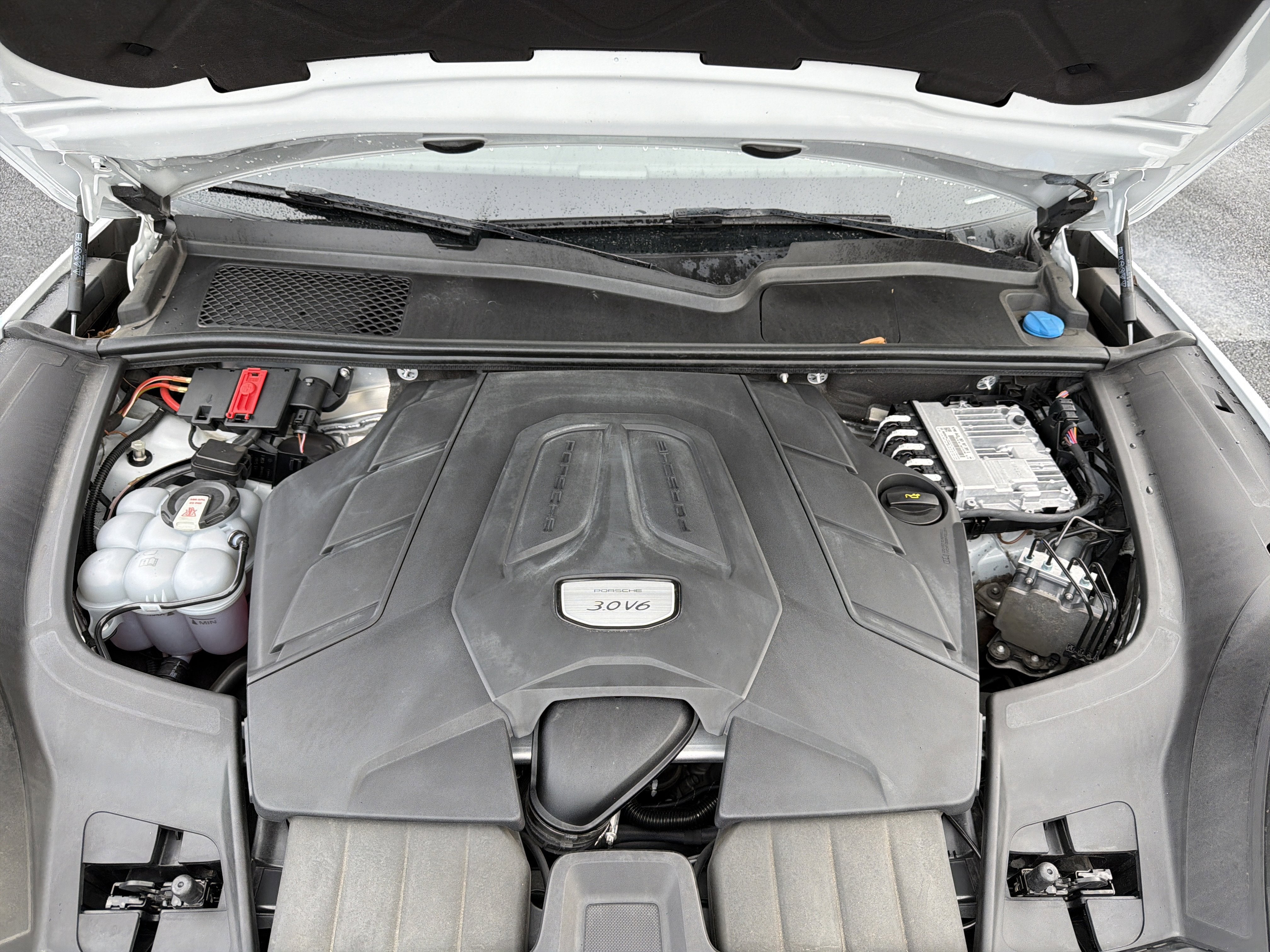 2023 Porsche Cayenne Base