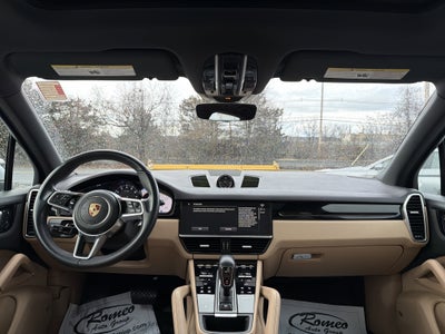 2023 Porsche Cayenne Base