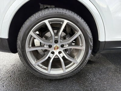 2023 Porsche Cayenne Base