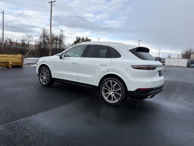 2023 Porsche Cayenne Base