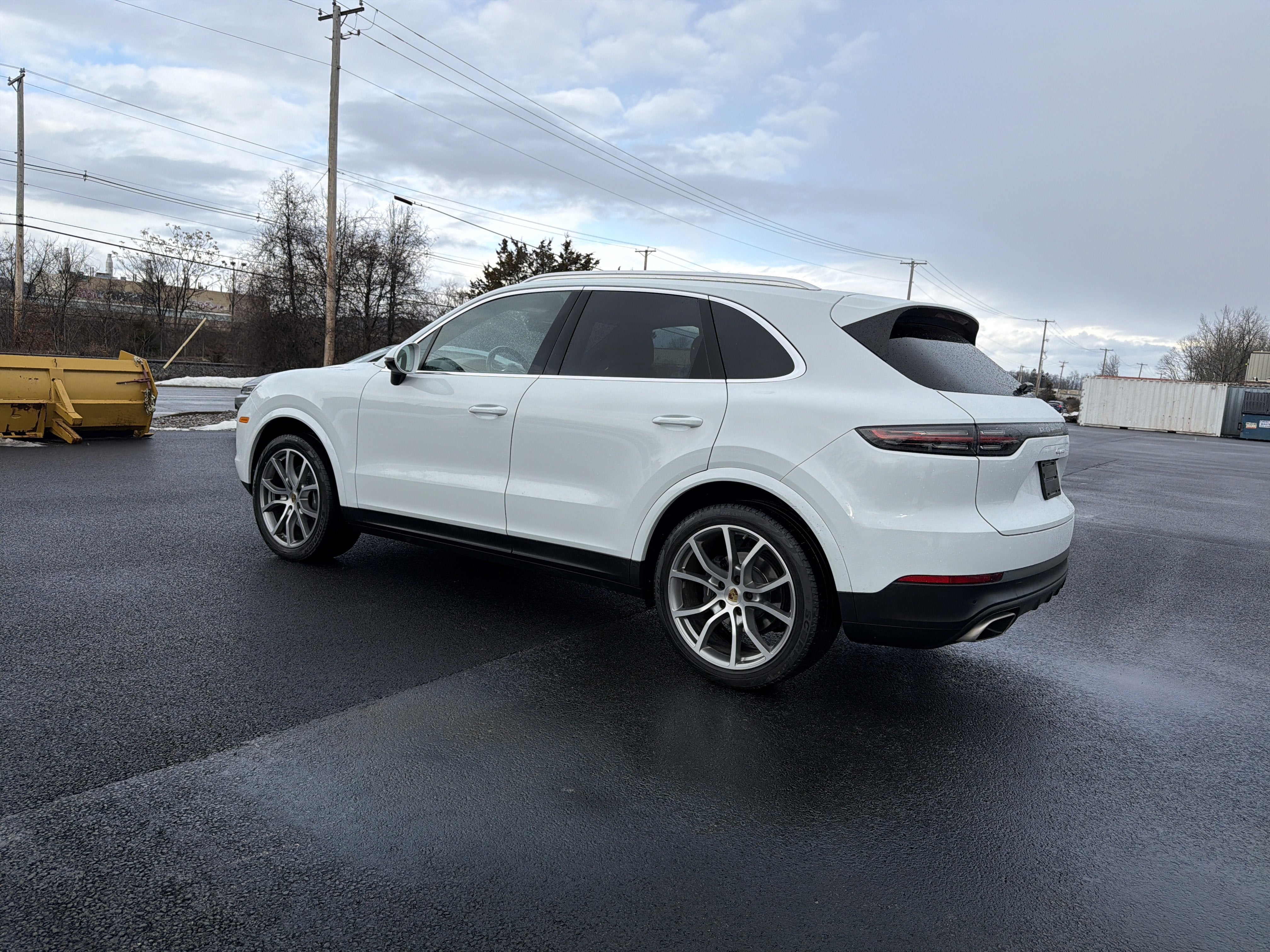 2023 Porsche Cayenne Base
