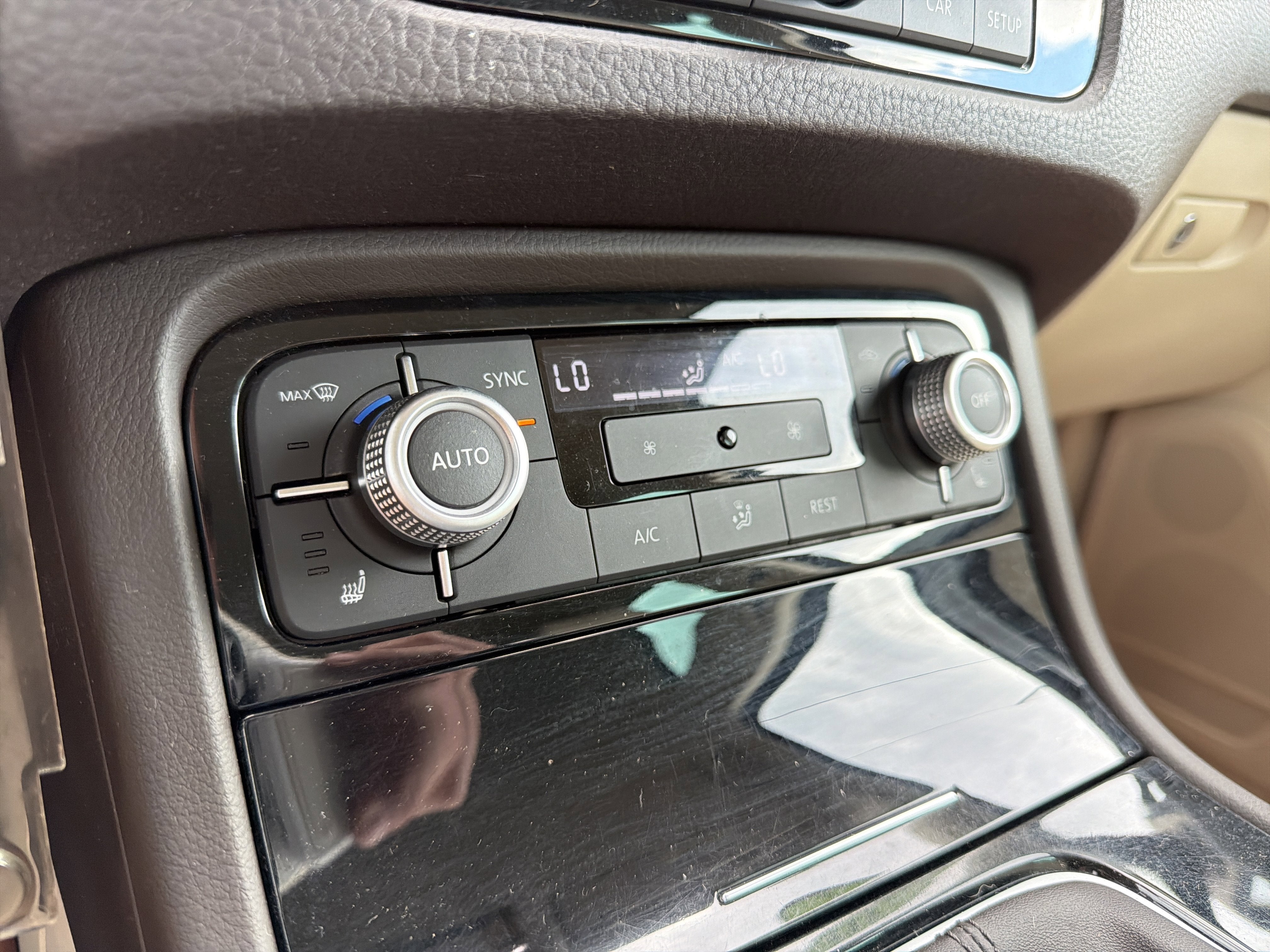 2016 Volkswagen Touareg V6 TDI Sport