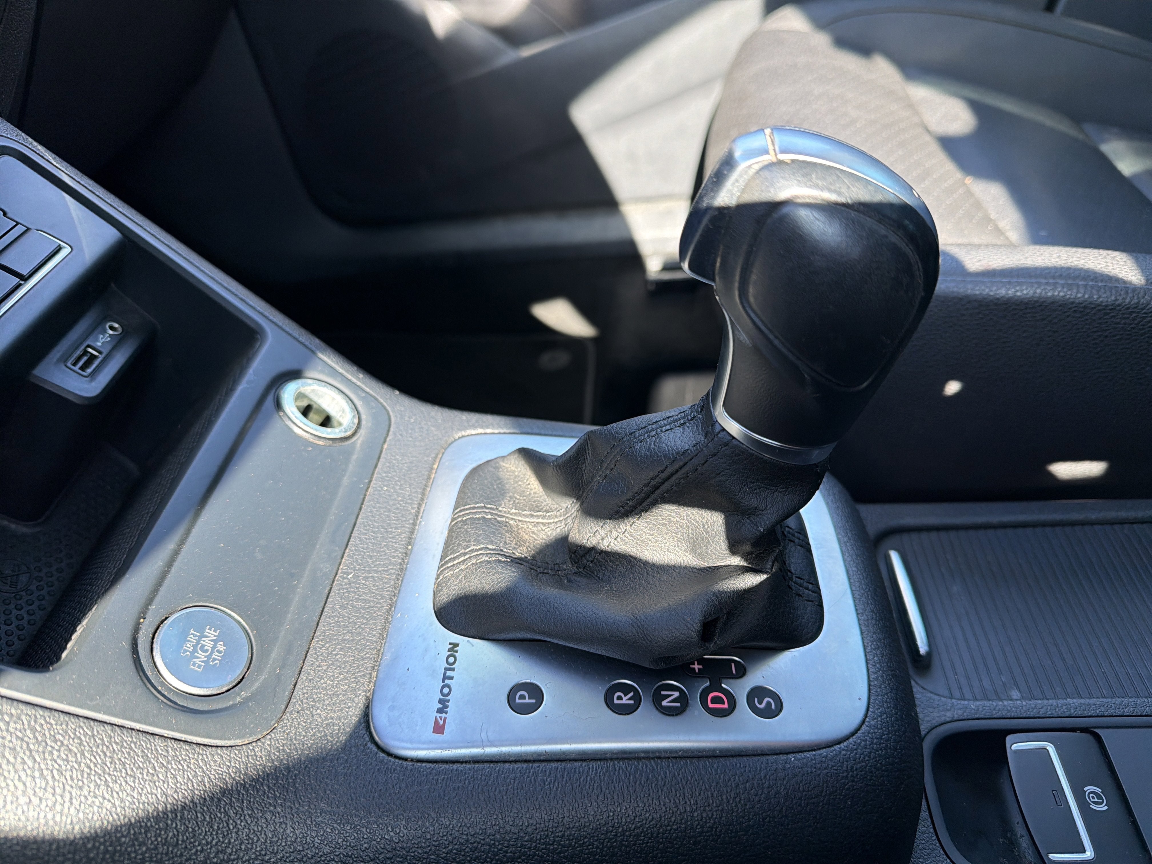 2017 Volkswagen Tiguan 2.0T Wolfsburg Edition 4Motion