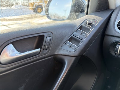 2017 Volkswagen Tiguan 2.0T Wolfsburg Edition 4Motion