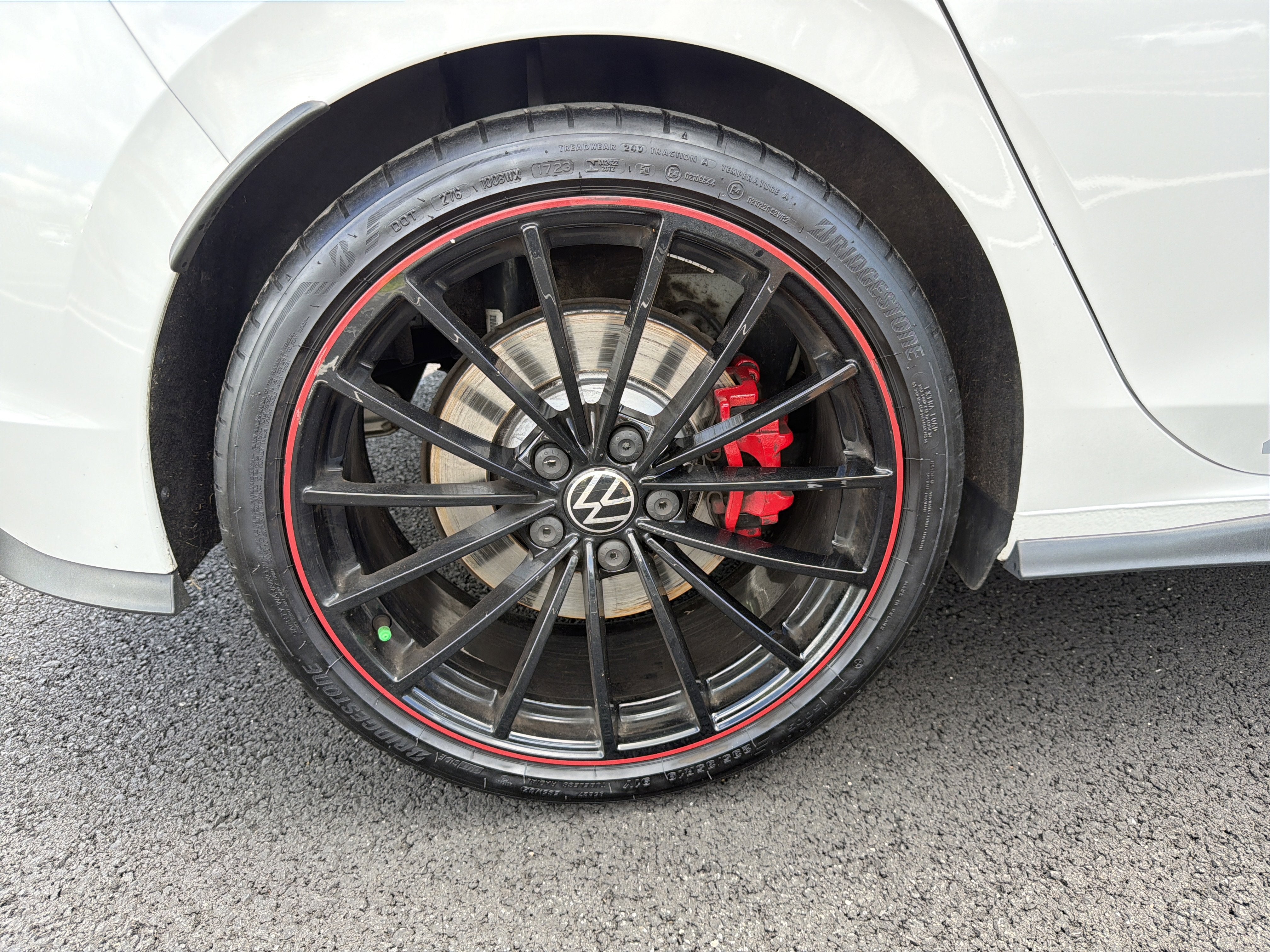 2023 Volkswagen Golf GTI 2.0T 40th Anniversary Edition