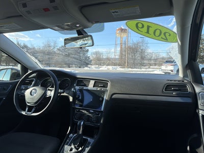 2019 Volkswagen e-Golf SE
